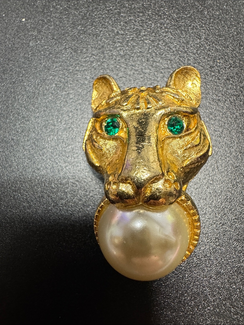 VTG Gold-Tone Tiger Brooch with Emerald Eyes and Faux Pearl Accent